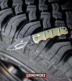 Boker Kalashnikov Warhawk Automatic Knife - D2 Dagger Black Plain -Grindworx Boker Warhawk Kalashnikov Dagger Automatic Knife Green Black BHQ 92862 kp tire web large