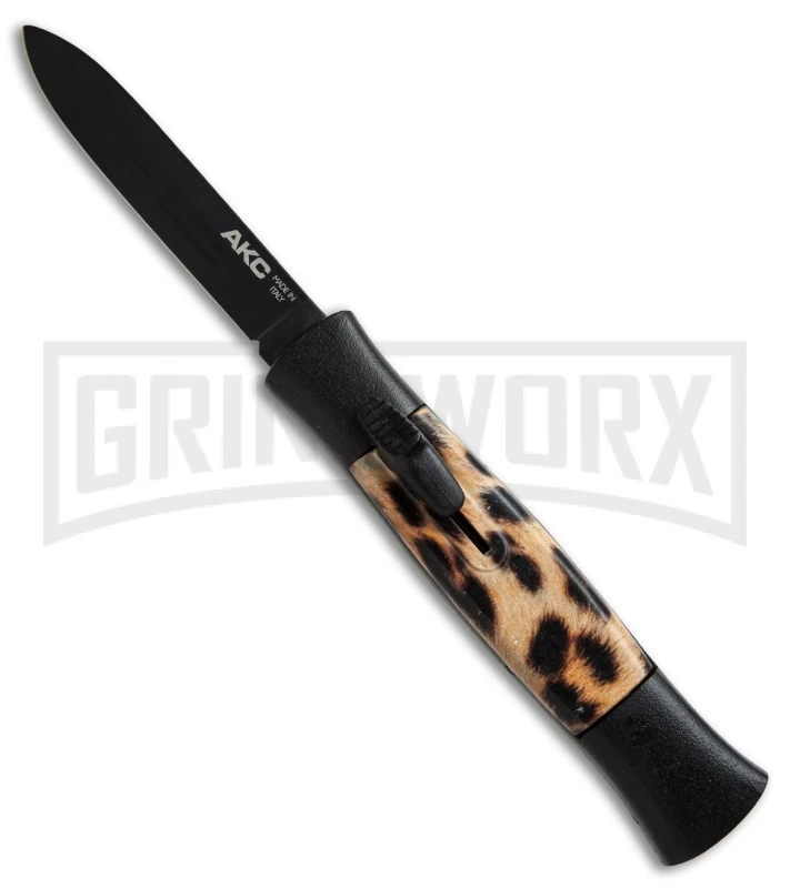 Front Page -Grindworx AKC 077 concord cheetah black BP 19135 er large